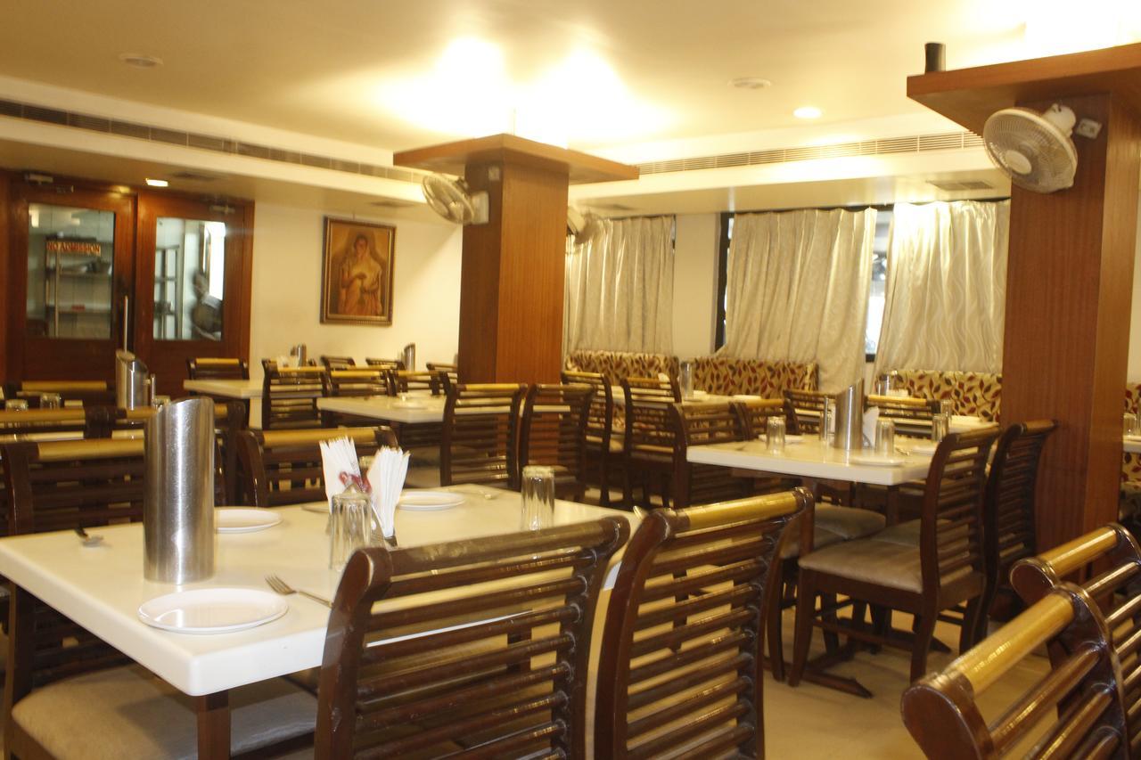 Hotel Chandra'S Visakhapatnam Exterior foto